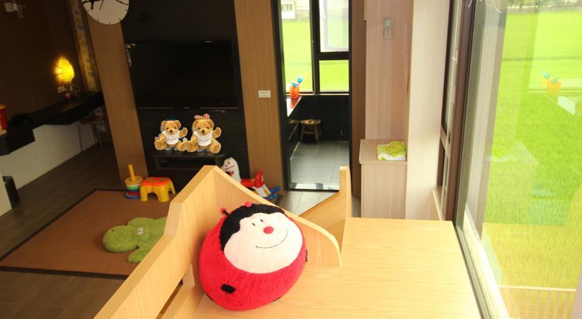 宜人生活溜滑梯親子民宿 Easylife B&B Dongshan  Zimmer foto